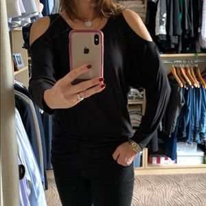 Bailey 44 Black Cold Shoulder Long Sleeve Top, M.